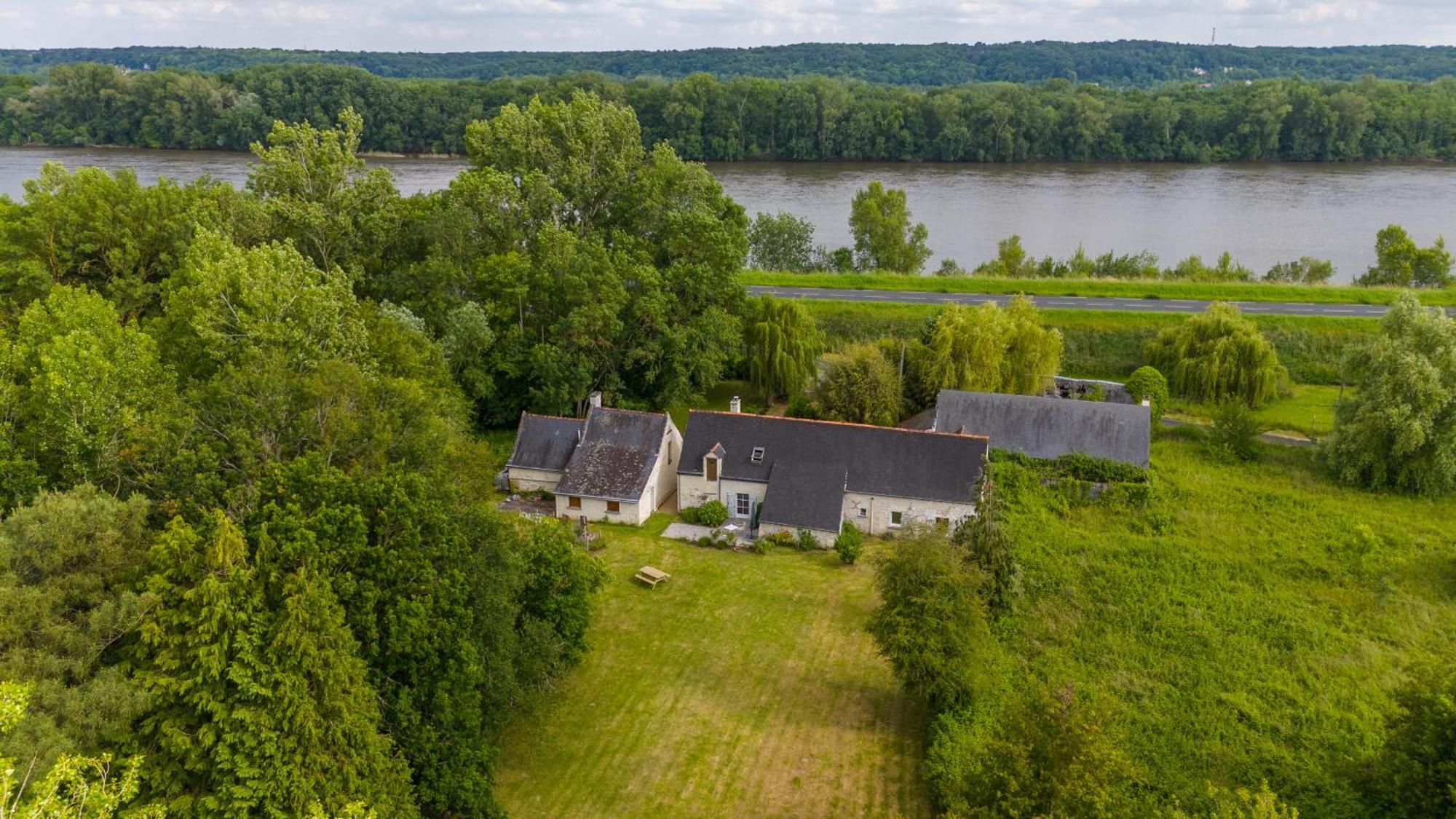 Longere & Bien-etre * La Chapelle-sur-Loire